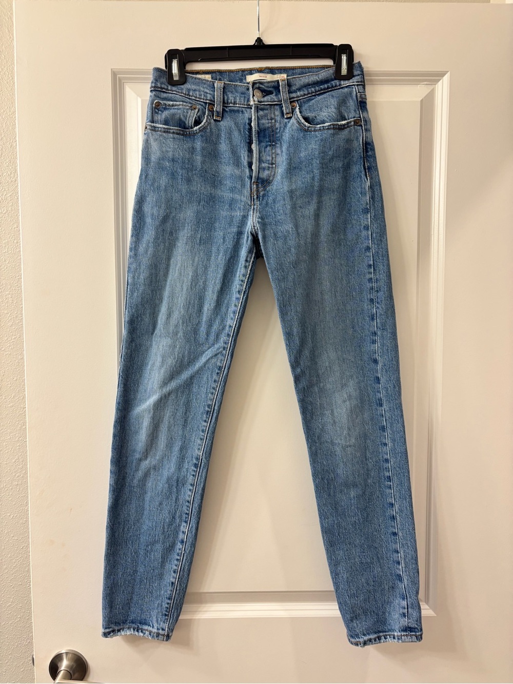 Levi’s Premium Wedgie High Rise Jeans Size 25